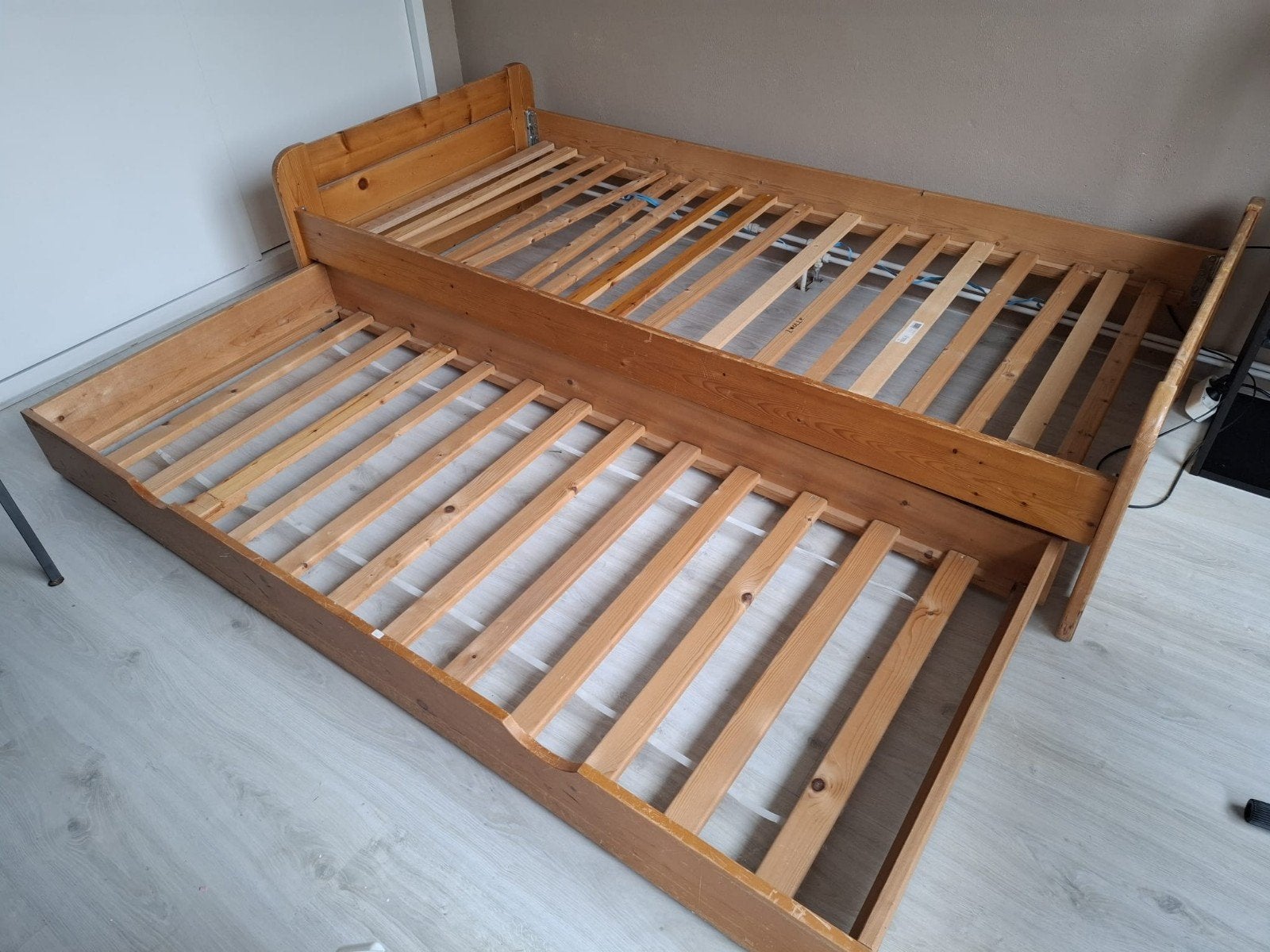Praktisch bed met onderschuifbed., Ophalen, Gebruikt, 90 cm, Eenpersoons