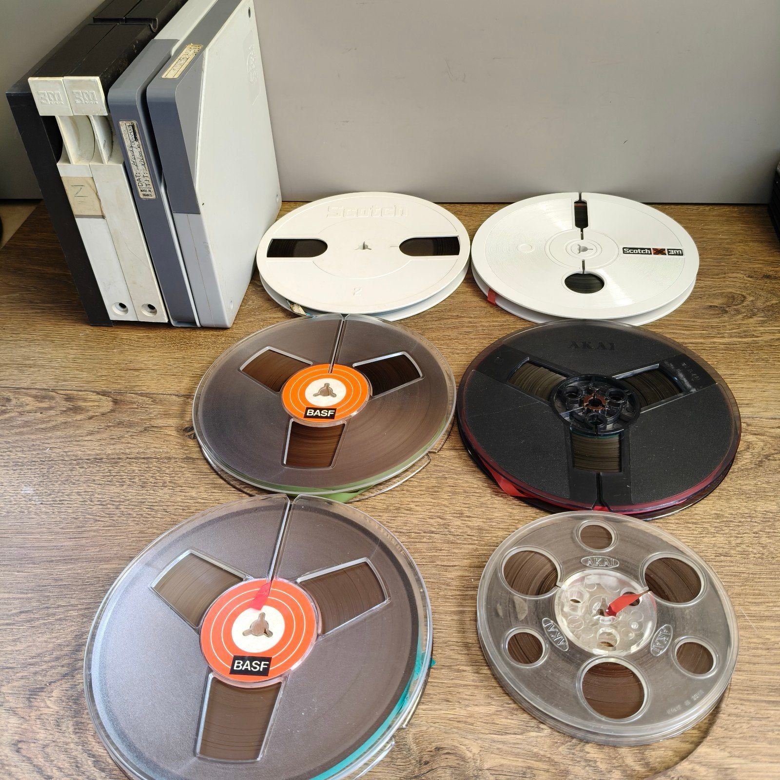 6 bandrecorder reels met tape (Scotch, BASF, AKAI), Audio, Tv en Foto, Bandrecorders, Ophalen of Verzenden