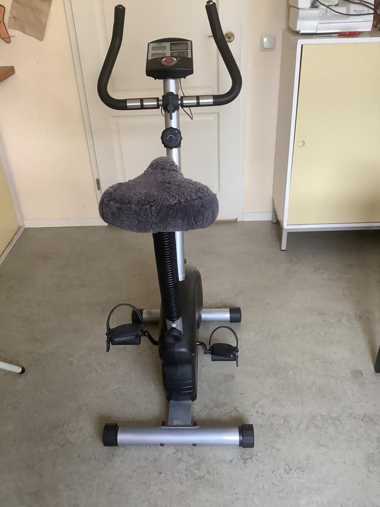 Hometrainer van het merk SVEN Sport., Ophalen, Gebruikt, Metaal, Benen