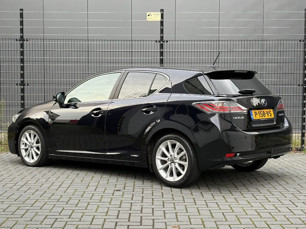 Lexus CT-H 200H 1.8 Hybrid | Dealer onderhouden | Garantie!, Auto's, Dealer onderhouden, Zwart, 4 cilinders, Alcantara