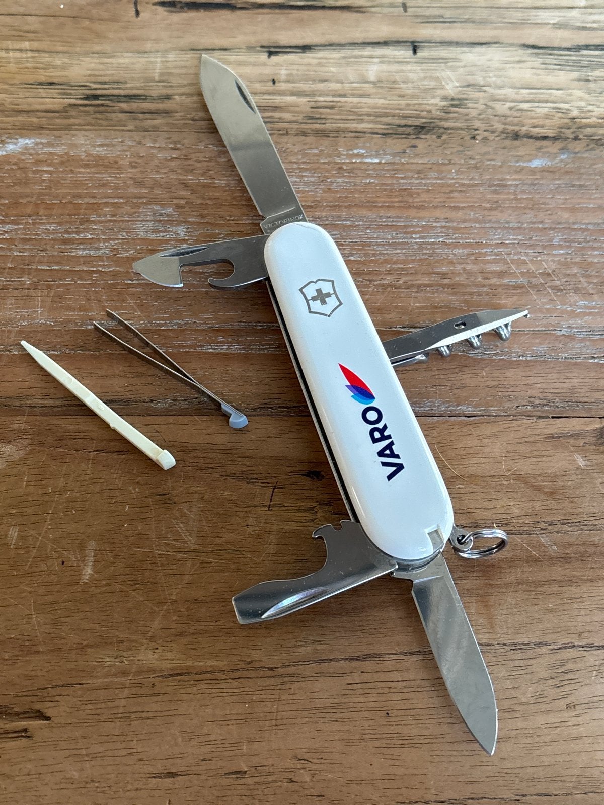 Victorinox Spartan zakmes met Varo logo, Ophalen of Verzenden, Gebruikt