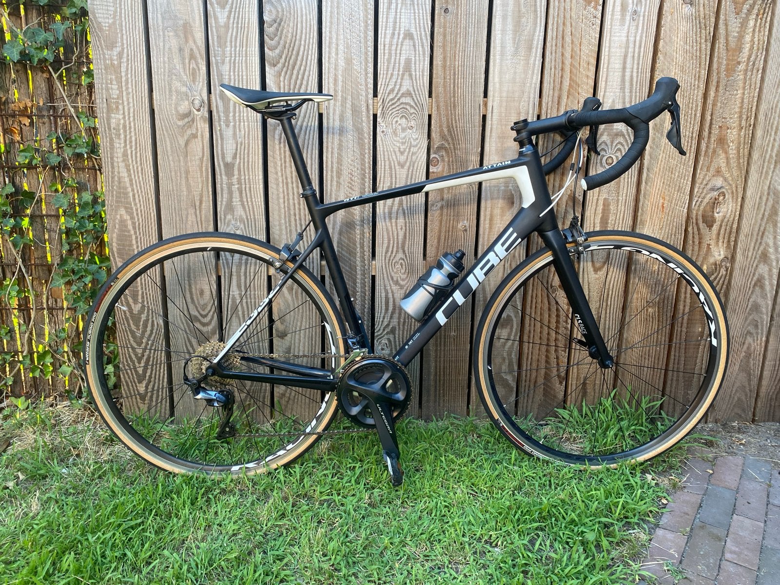 Cube Attain Racefiets - Framemaat 58cm, 28 inch, Carbon, Zo goed als nieuw, 57 tot 61 cm