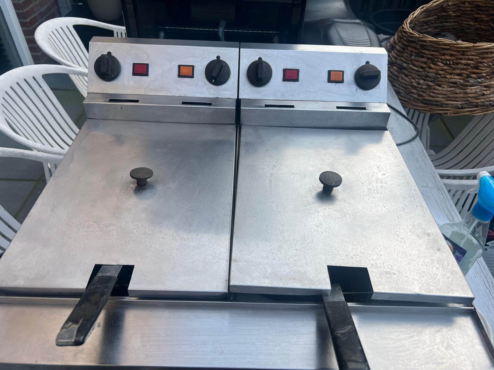 Dubbele professionele RVS horeca friteuse met aftapkraan, 4 liter of meer, Ophalen, Gebruikt, Duo-friteuse