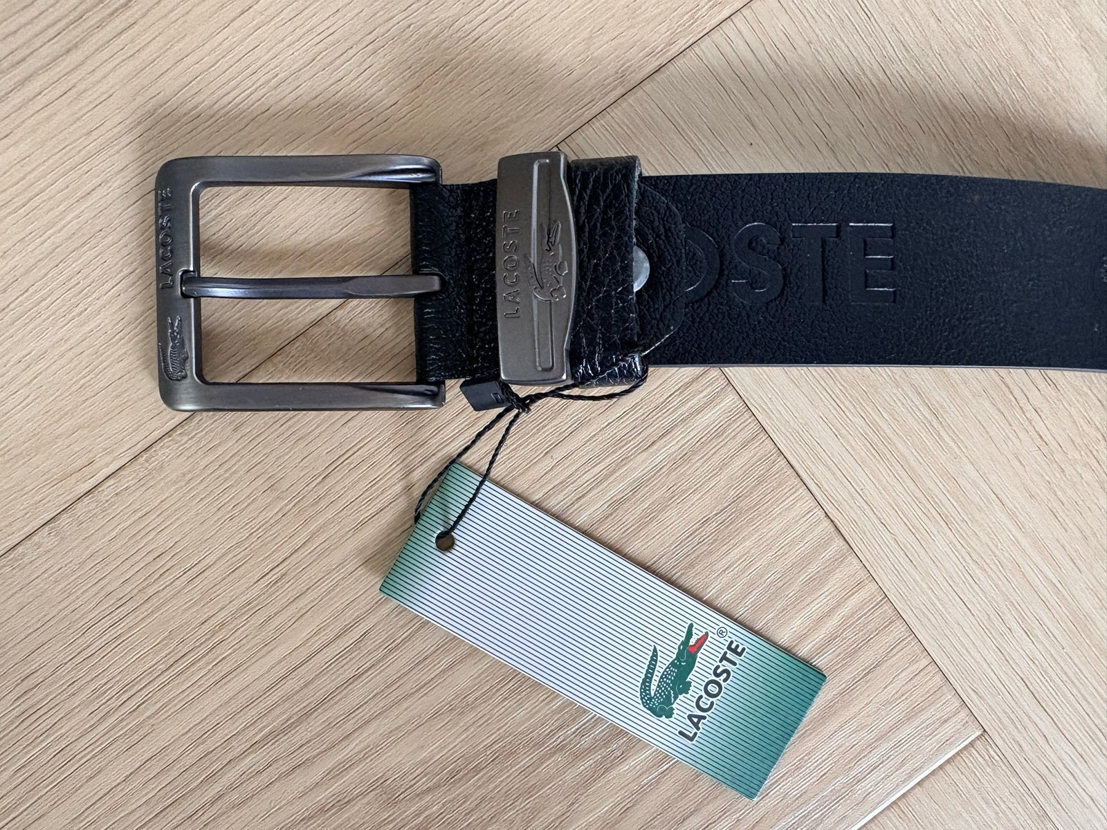 Nieuwe Lacoste Leren Riem - 125 cm lang, 4 cm breed, Nieuw, Ophalen of Verzenden, 115 cm of meer, Riem of Ceintuur