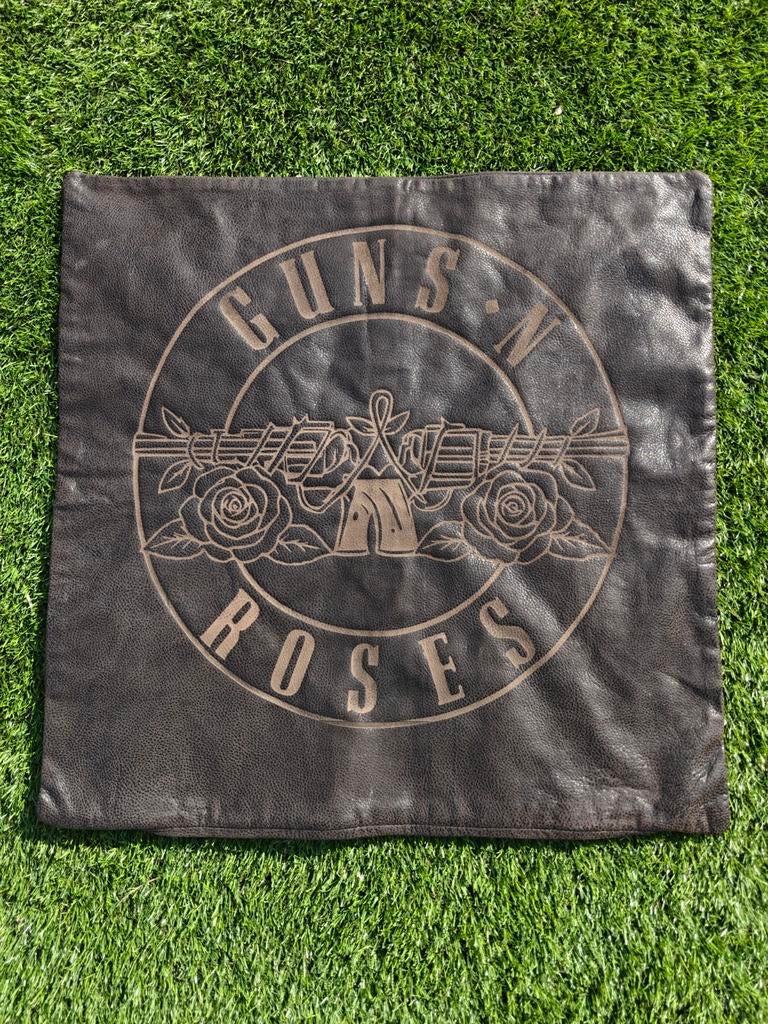 Guns N' Roses Kussensloop - Uniek Design voor Fans, Ophalen of Verzenden, Zo goed als nieuw, Bruin, Vierkant