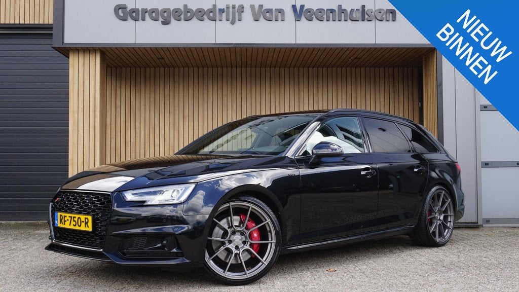 Audi S4 Avant 3.0 TFSI V6T 354pk Quattro *Black Optik* Pano., Gebruikt, 2995 cc, 1650 kg, Zwart