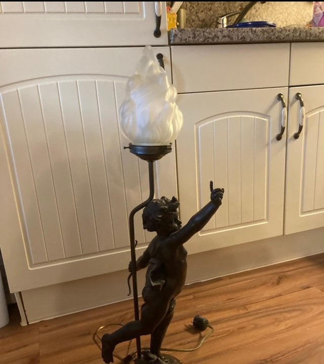 Antieke lamp, Ophalen