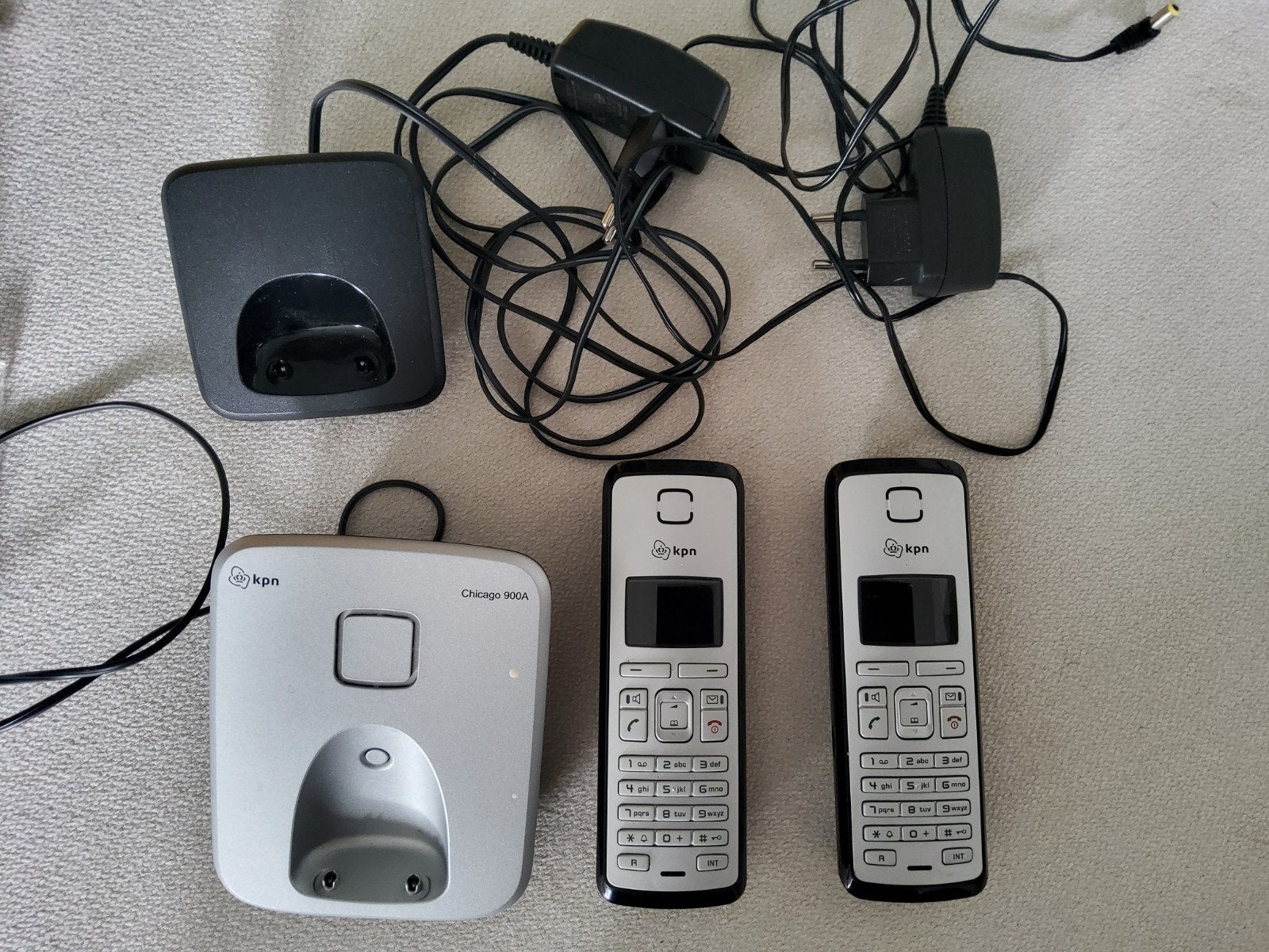 KPN Chicago 900A draadloze telefoons (2 stuks), Telecommunicatie, Vaste telefoons | Handsets en Draadloos, Ophalen