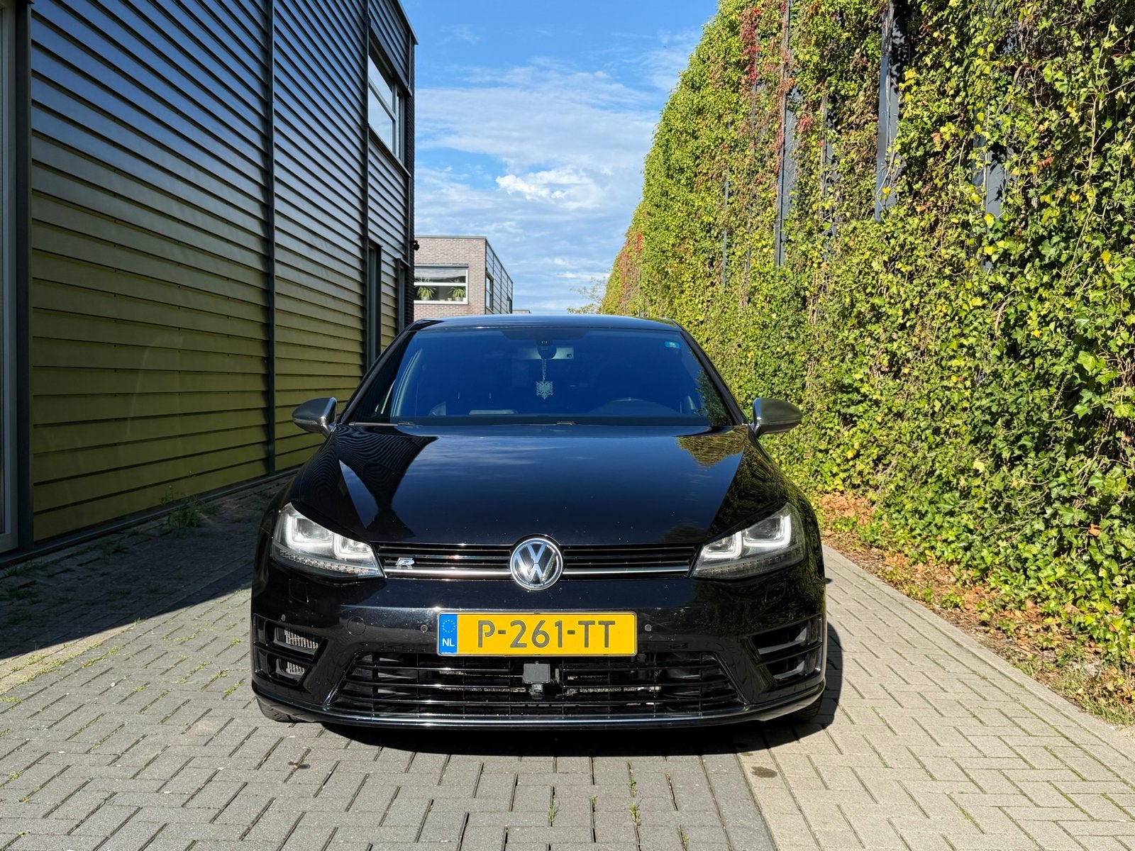 Volkswagen 7R, Auto's, Zwart, 1984 cc, 75 €/maand, Vierwielaandrijving