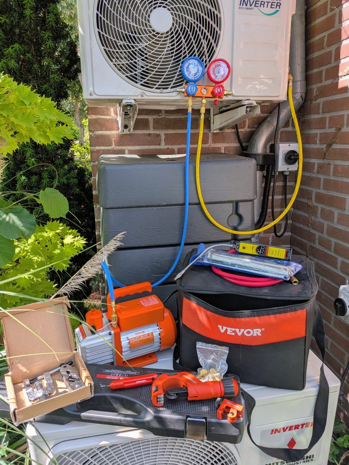 Airco-Vacuümpomp te huur + aansluit-apperatuur + lekdetector, Ophalen