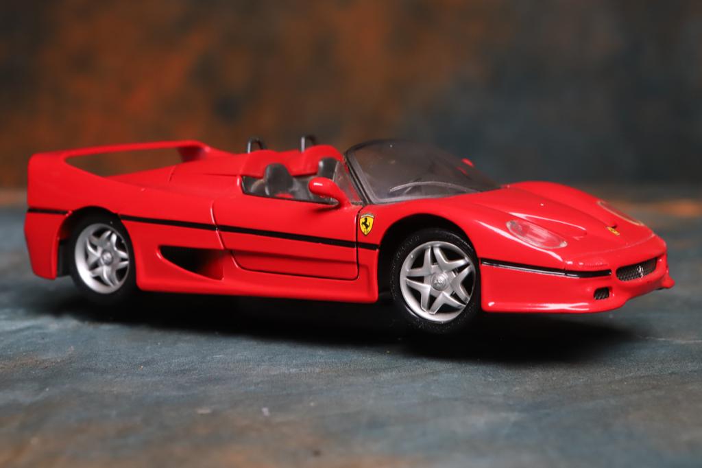 Model auto 1:24. Ferrari F50. Maisto, Ophalen of Verzenden, Zo goed als nieuw, Auto, Maisto