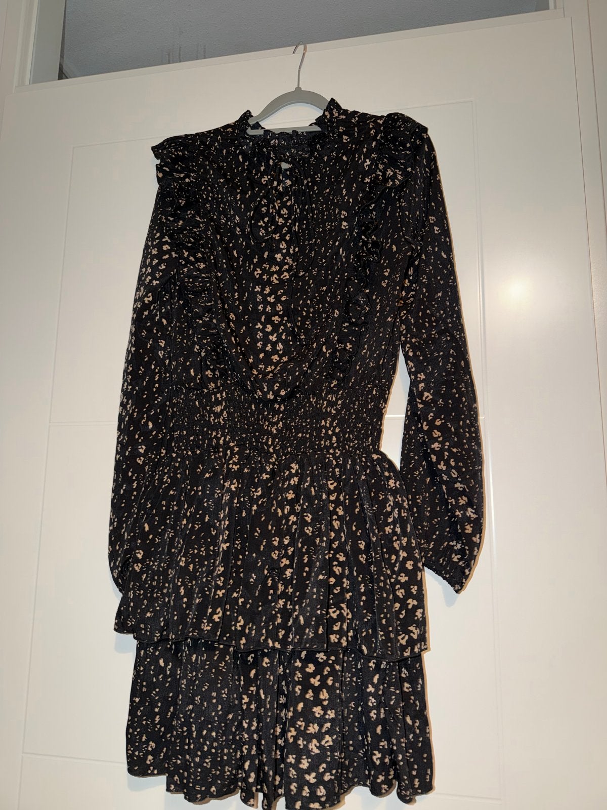 Loavies jurk met print en ruches NIEUW MAAT L, Zwart, Ophalen of Verzenden, Zo goed als nieuw, Maat 36 (S)