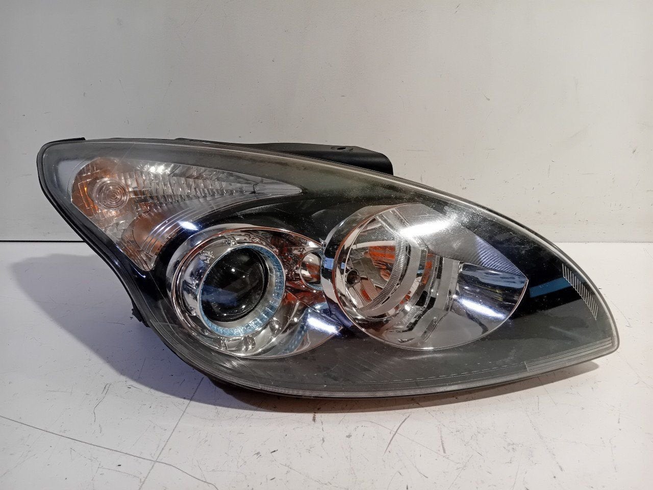 Koplamp rechts Hyundai i30, Onderdelen@venauto.nl, Van der Ven Autorecycling B.V., Gebruikt, Ettenseweg 76, 4706 PB Roosendaal, The Netherlands