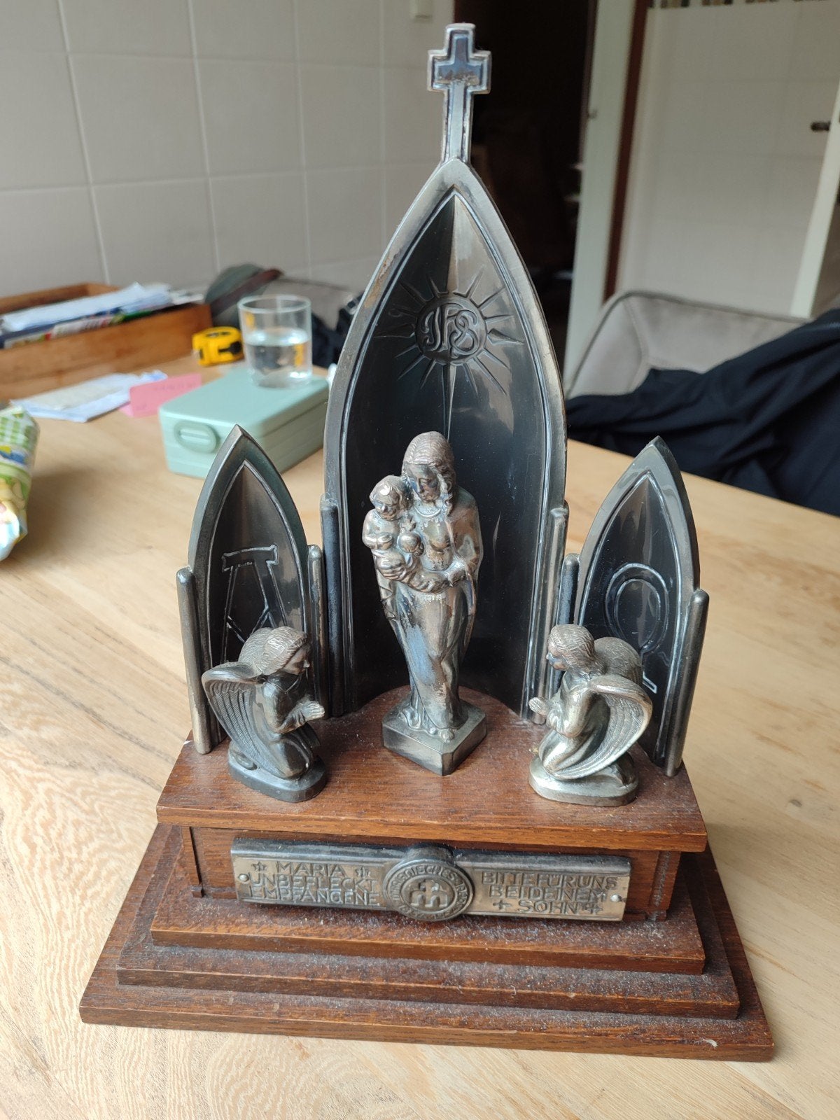 Antiek religieus beeldje - Maria met kind en engelen, Antiek en Kunst, Ophalen of Verzenden
