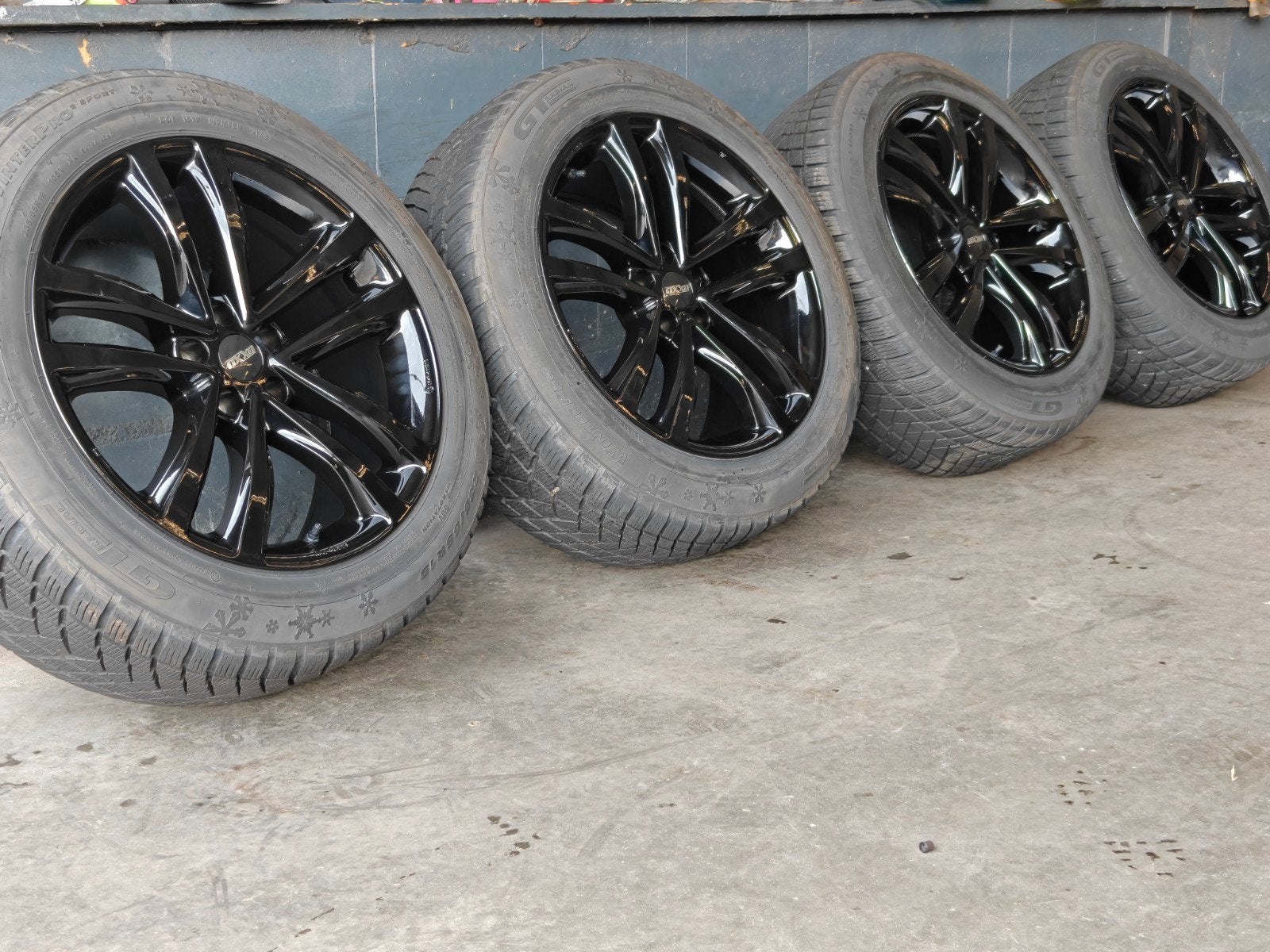 Nette 19 inch Audi Q5 Winterset Zwart 7,5mm