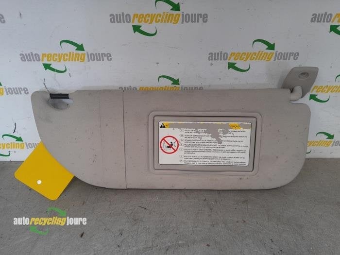 Zonneklep van een Toyota Aygo, Gebruikt, -, -, Toyota