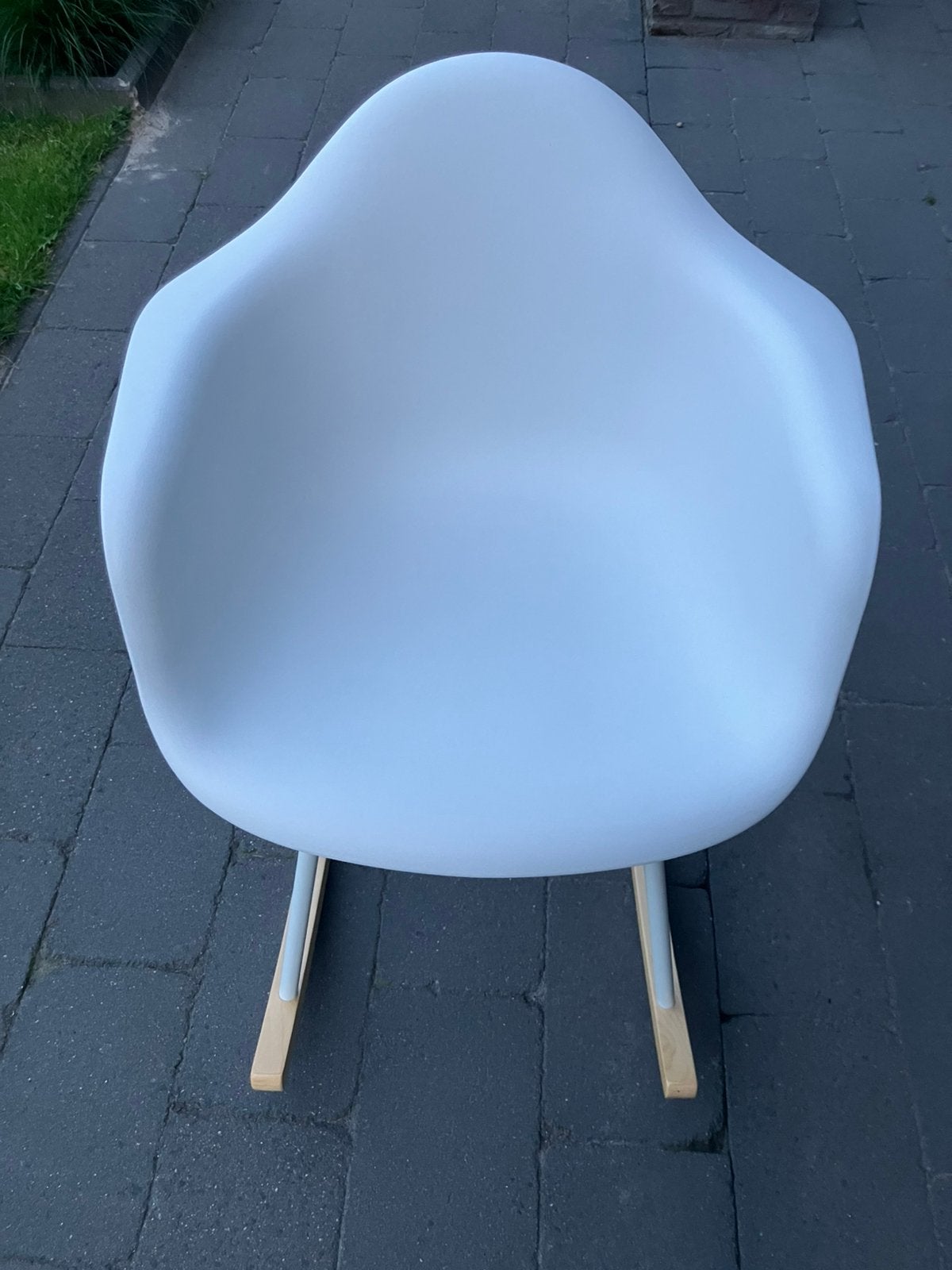 Witte schommelstoel, Huis en Inrichting, Stoelen, Ophalen, Kunststof, Wit, Zo goed als nieuw