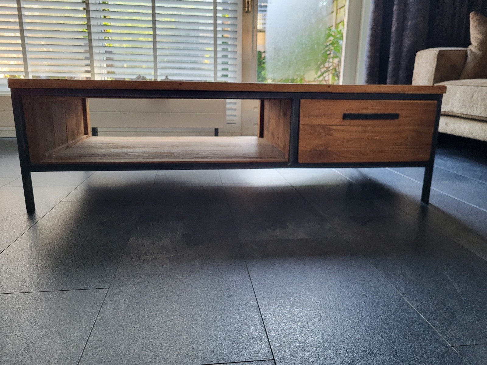 Romaro Teak Salontafel: 135x67 Industriële met Metalen Frame, Ophalen, Rechthoekig, 100 tot 150 cm, 50 tot 100 cm