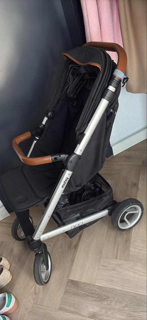 Mutsy Nexo buggy met regenhoes en voetenzak, Kinderen en Baby's, Buggy's, Ophalen, Gebruikt, Overige merken, Regenhoes