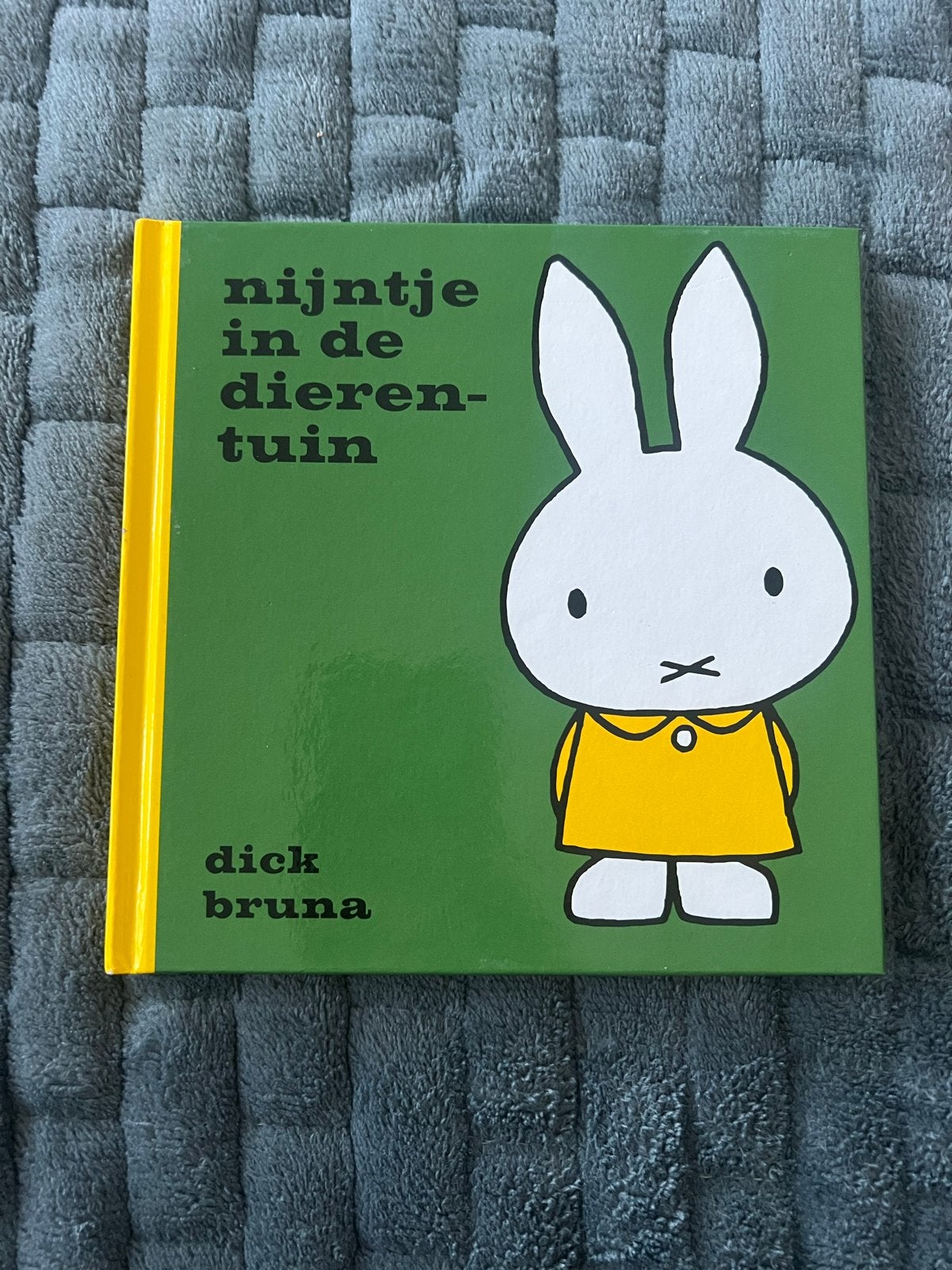 NIEUWstaat, Nijntje in de dierentuin - Dick Bruna, Ophalen of Verzenden, Zo goed als nieuw