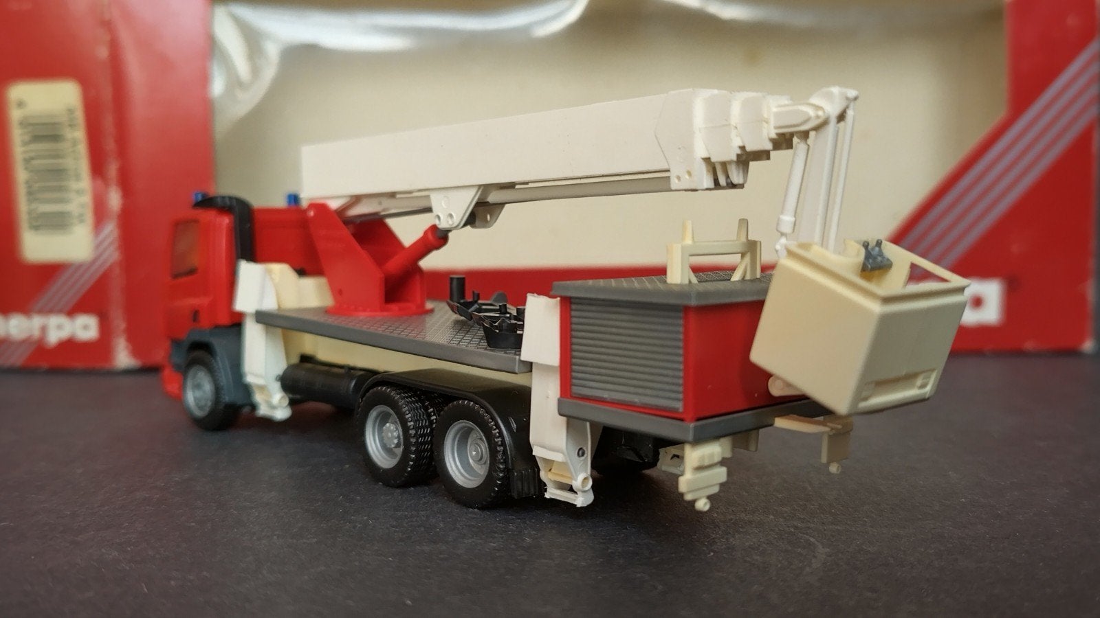 Daf CF hoogwerker Brandweer 1:87 H0 Herpa Pol, Hobby en Vrije tijd, Verzenden, ., Zo goed als nieuw, Herpa