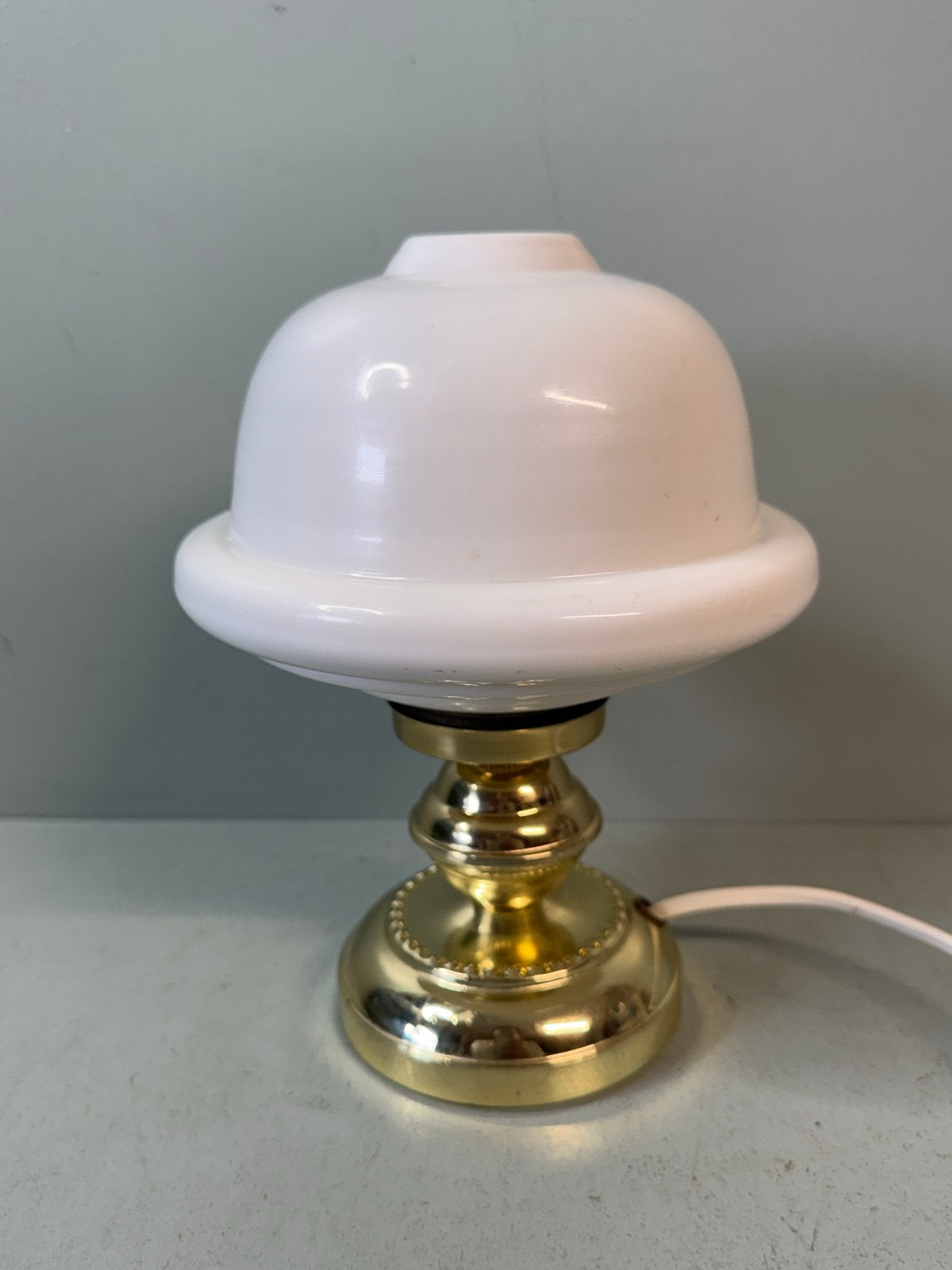 Vintage Tafellamp met Opaline Glazen Kap - Mushroom Stijl, Ophalen of Verzenden