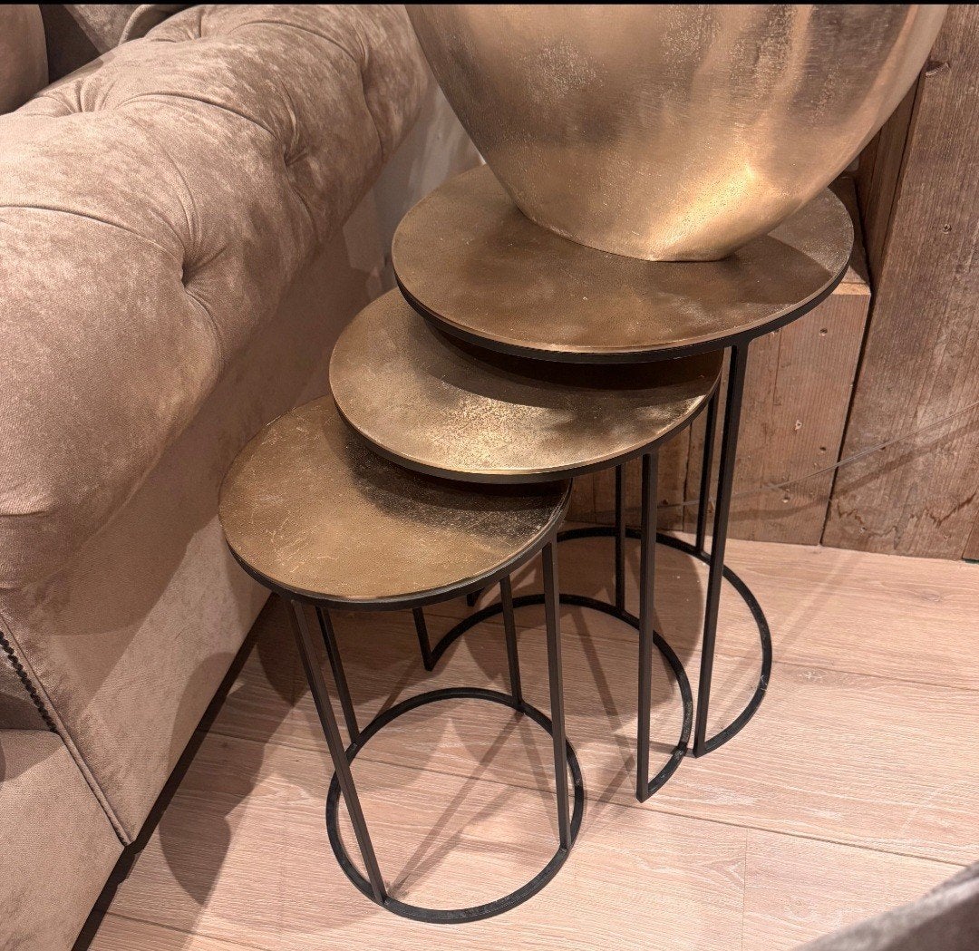 Nolan bijzettafel richmond interiors, Huis en Inrichting, Tafels | Bijzettafels, Ophalen, Rond, Minder dan 55 cm