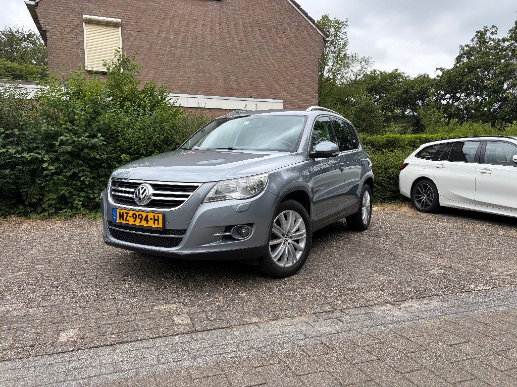 Volkswagen Tiguan 1.4 TSI 110KW 2010 Grijs, Voorwielaandrijving, 4 cilinders, 2000 kg, Handgeschakeld