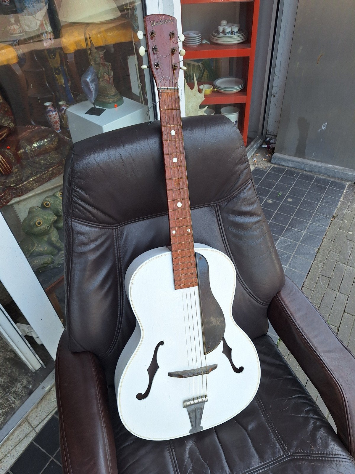 Unicon Gitaar - Vintage Archtop met F-gaten, Muziek en Instrumenten, Snaarinstrumenten | Gitaren | Akoestisch, Ophalen, Gebruikt