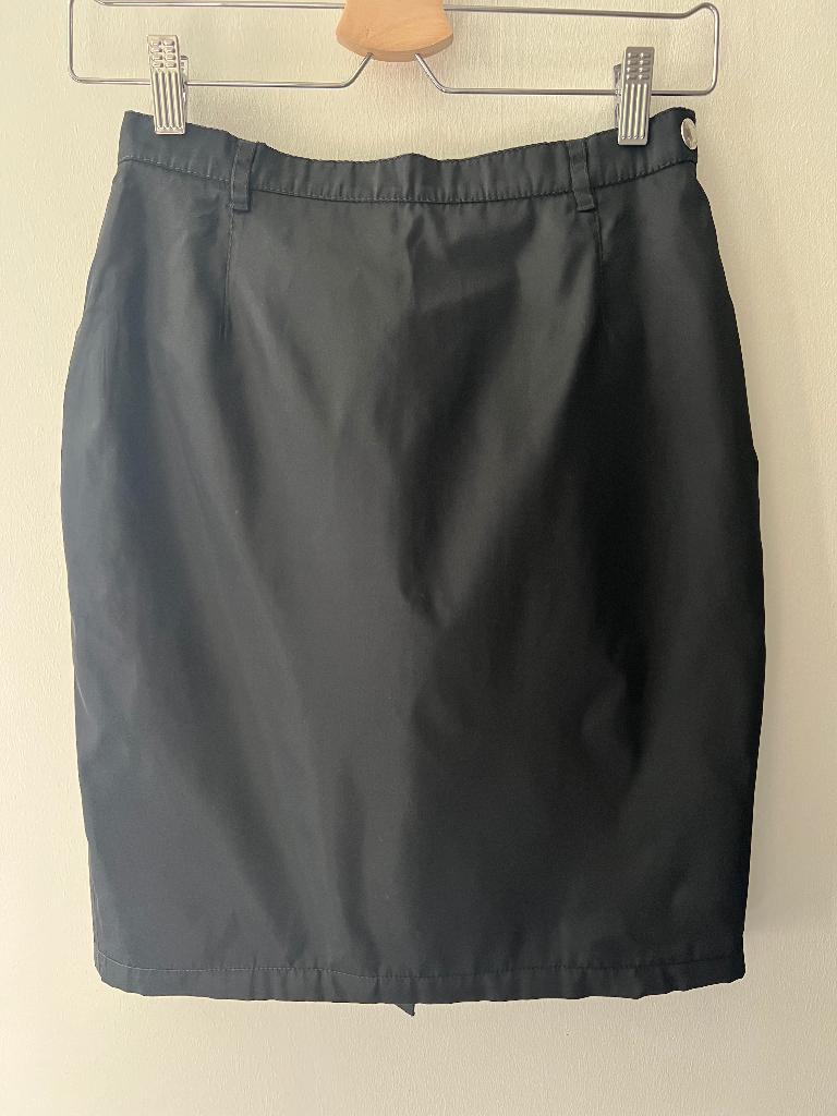 PRADA - zwart rokje - 36 (S), Kleding | Dames, Rokken, Zo goed als nieuw, Maat 36 (S), Zwart, Boven de knie, Verzenden