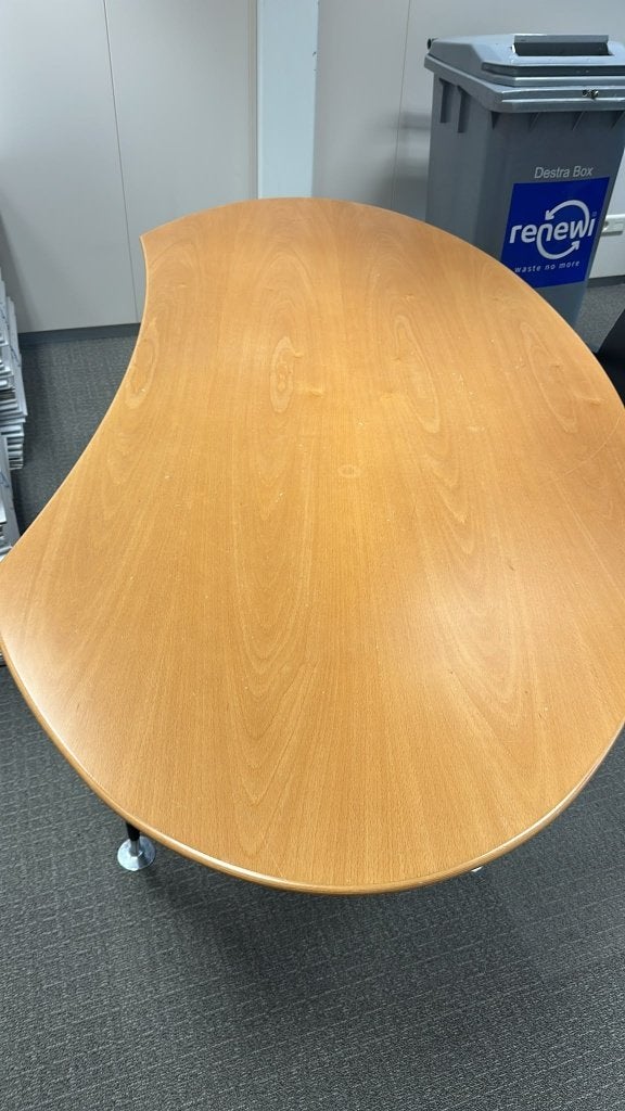 Gratis bureau / vergadertafel, Ophalen, Gebruikt