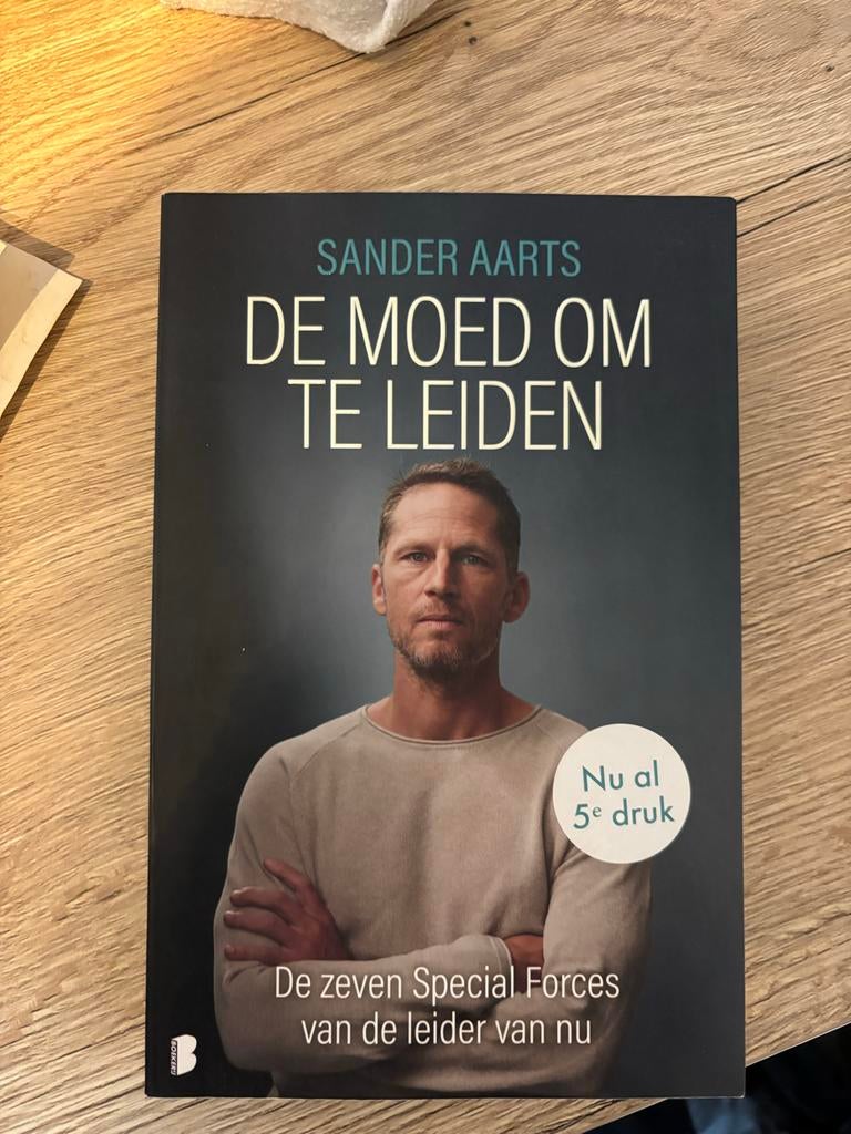 De Moed Om Te Leidden - Sander Aarts (5e druk), Ophalen of Verzenden, Zo goed als nieuw