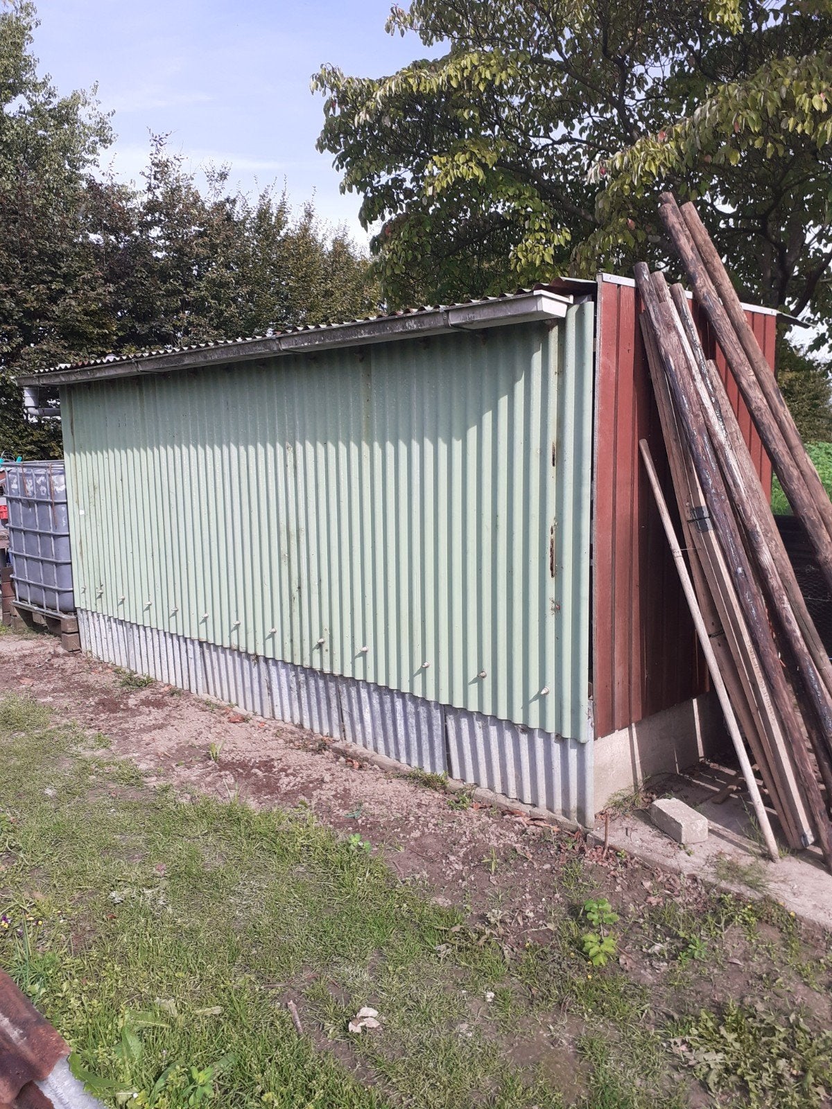 Ruime Tuinberging/Fietsenhok - 4.10m breed, 1.40m diep, Ophalen, Zo goed als nieuw, Overige materialen, Fietsenberging