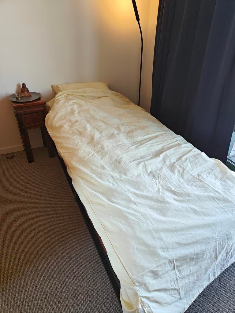 Emma metalen bed met lattenbodem 90x200 - Zo goed als nieuw, Ophalen, 90 cm, Eenpersoons, Zwart