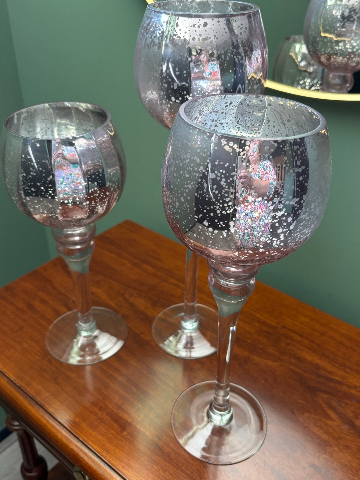 Set van 3 roze-achtige glazen kandelaars, Huis en Inrichting, Woonaccessoires | Kandelaars en Kaarsen, Ophalen, Roze, Kandelaar