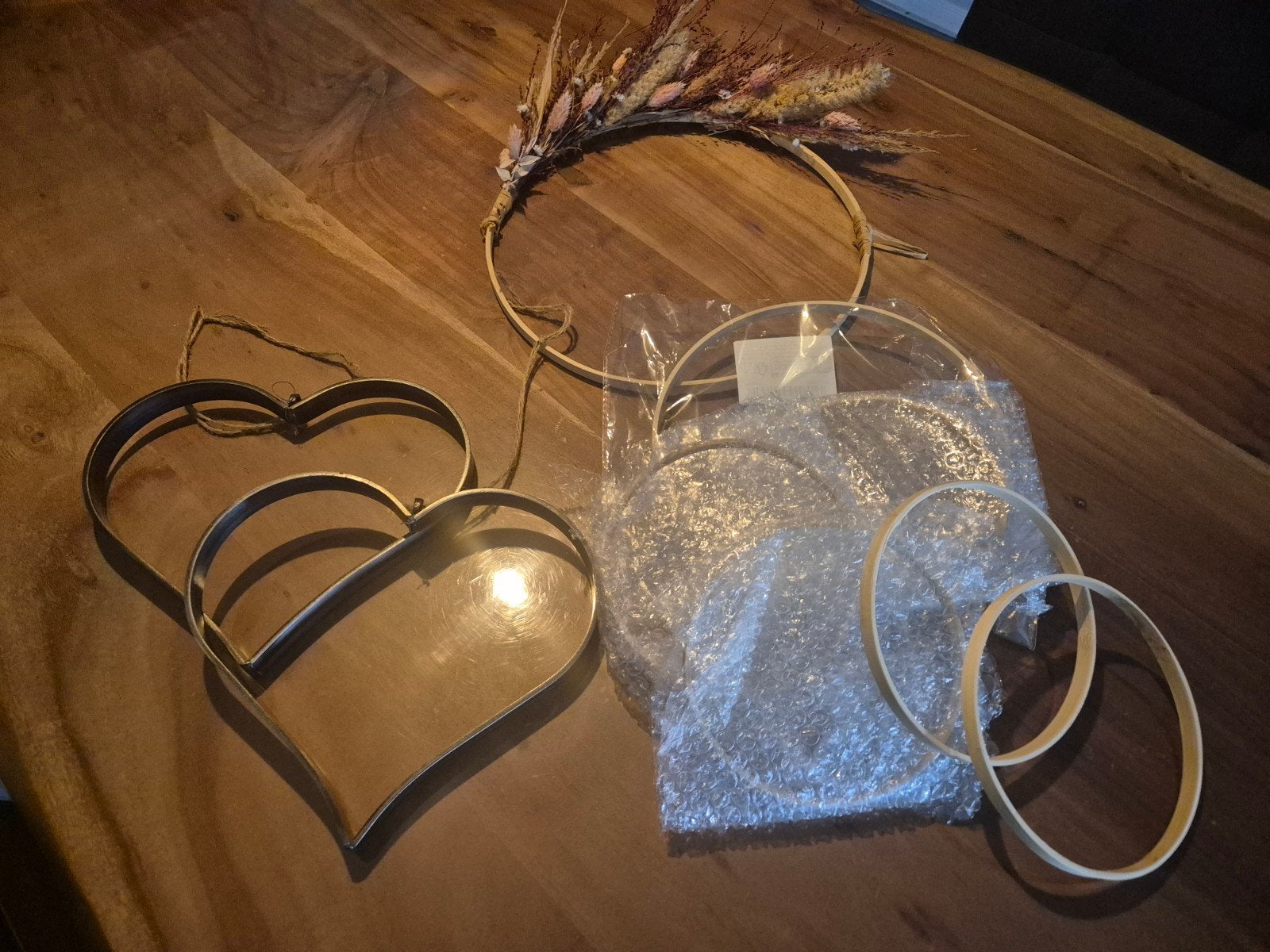 Knutselspullen: Houten Ringen & Metalen Harten, Hobby en Vrije tijd, Knutselen, Zo goed als nieuw, Bruin, Knutselmateriaal, Hout