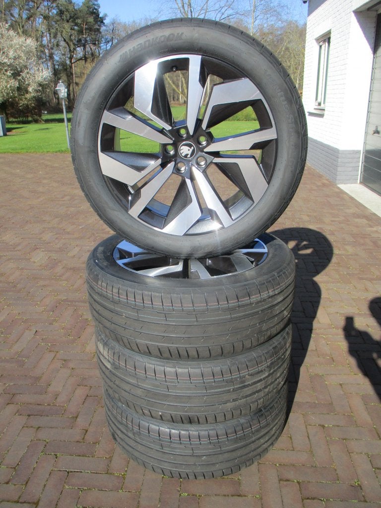 NIEUW Orig. Skoda Enyaq 20 inch velgen zomer Elroq RS 2026, Banden en Velgen, Nieuw, Ophalen of Verzenden, 235 mm
