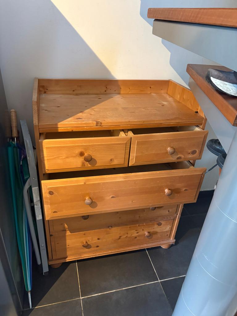 Houten commode/ladekast met 5 laden, Huis en Inrichting, Kasten | Ladekasten, Gebruikt, 100 tot 150 cm, 50 tot 75 cm, Grenenhout