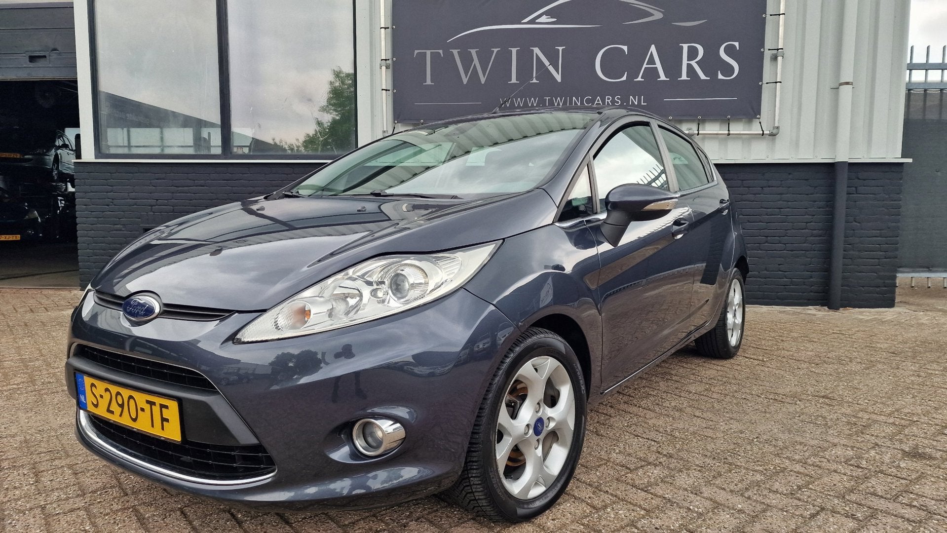 Ford Fiesta 1.4 Ghia 5drs Airco, Voorwielaandrijving, Bedrijf, Handgeschakeld, Fiësta