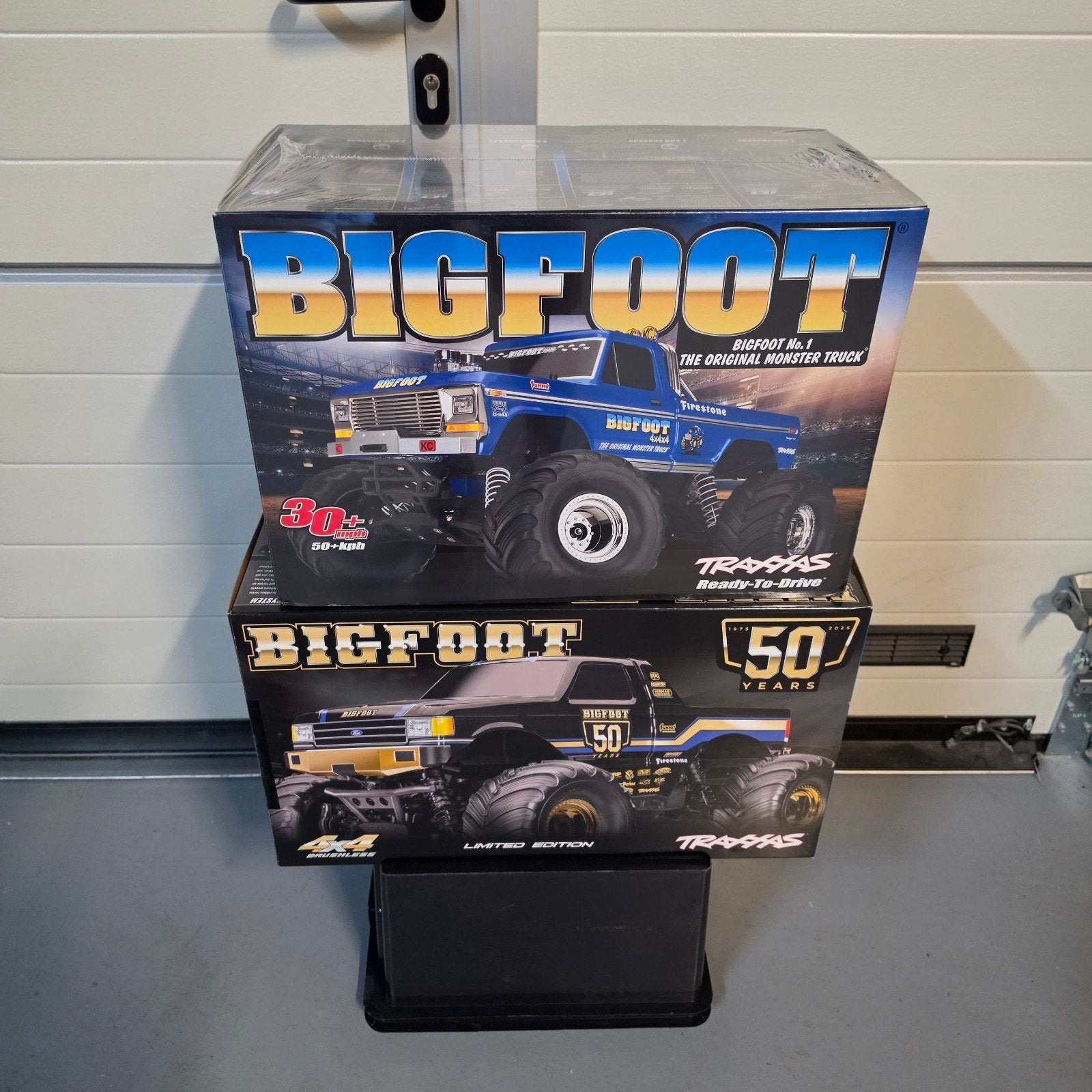Traxxas Bigfoot Original en 50 Year versie. Nieuw in doos., Ophalen, Nieuw, Overige schalen, Auto offroad