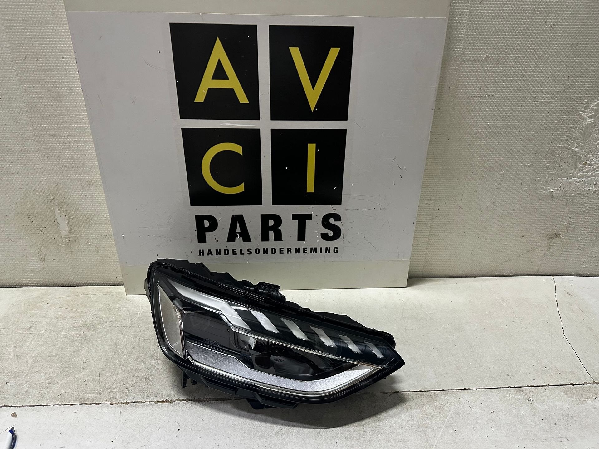 Koplamp Audi A4 B9 8W Facelift Voll LED Rechts 8W0941034D, Gebruikt, -, -, -