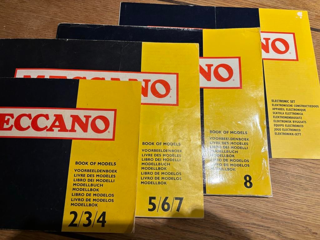 Meccano voorbeeldenboeken en Electronic set boekje, Ophalen of Verzenden
