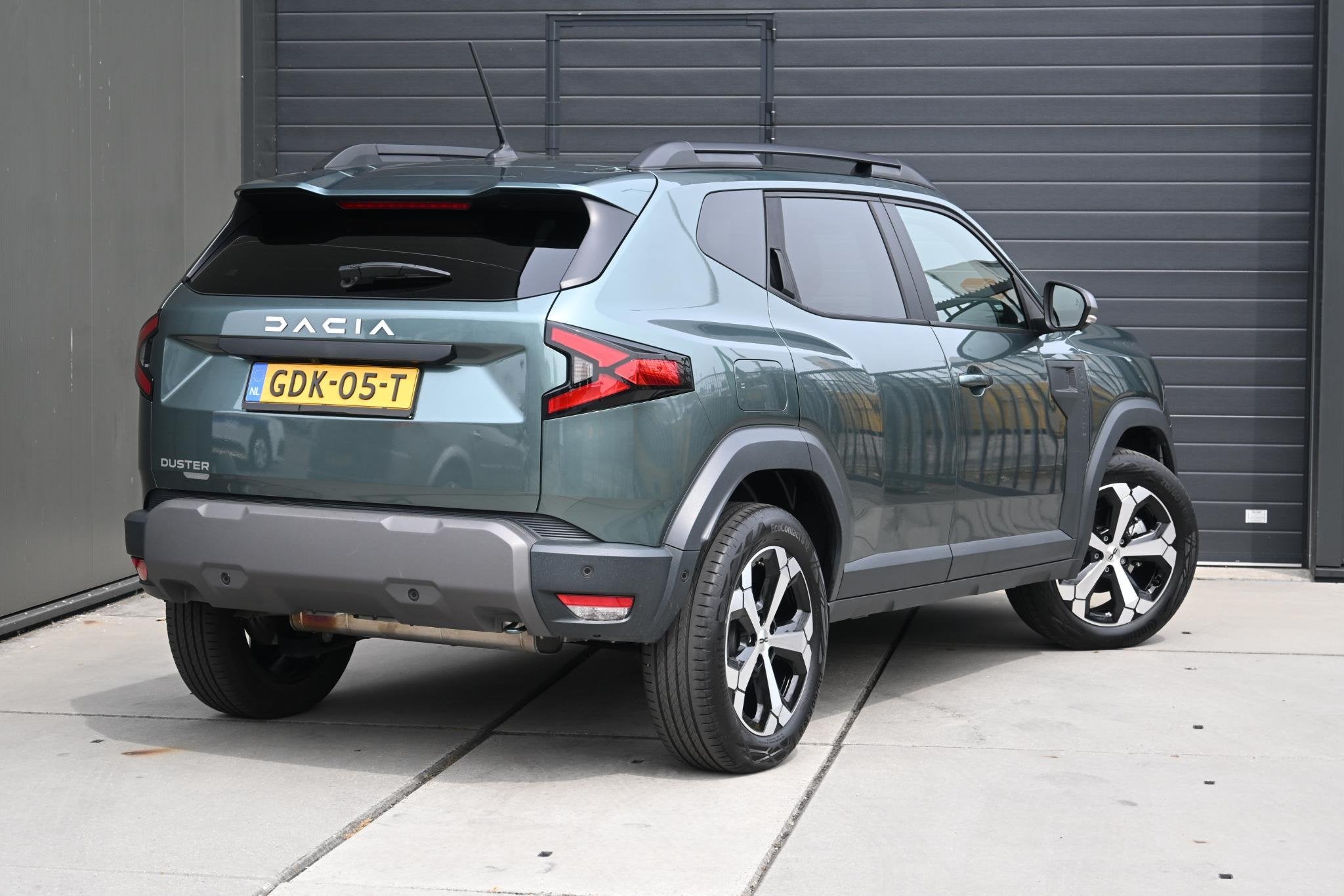 Dacia Duster Hybrid 140 Journey | CAMERA | NAVI | CRUISE CON, Auto's, Dacia, Stof, Gebruikt, 4 cilinders, Duster