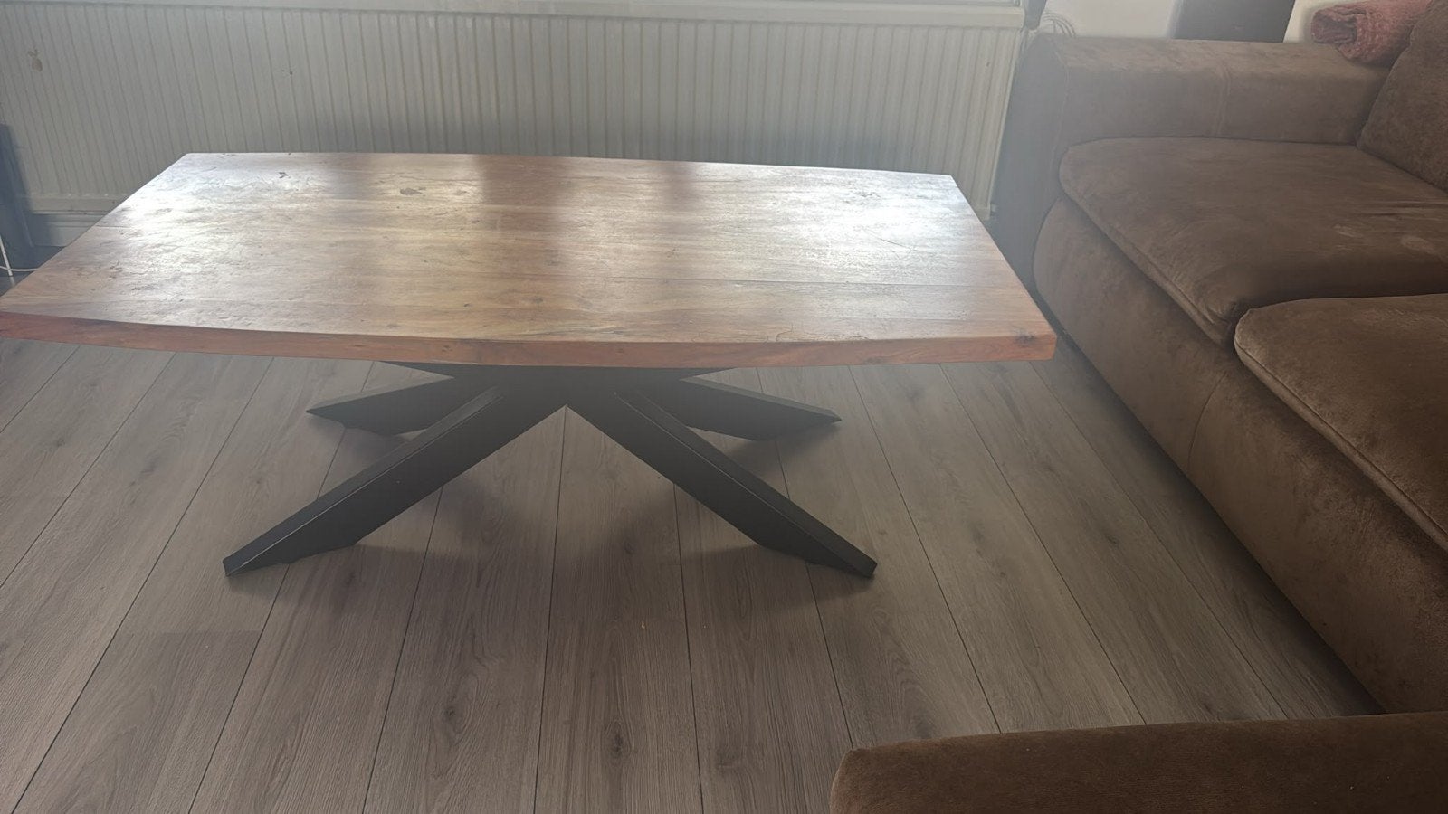 Prachtige Walnoot Salontafel, Huis en Inrichting, Gebruikt, 100 tot 150 cm, Overige houtsoorten, Ophalen of Verzenden