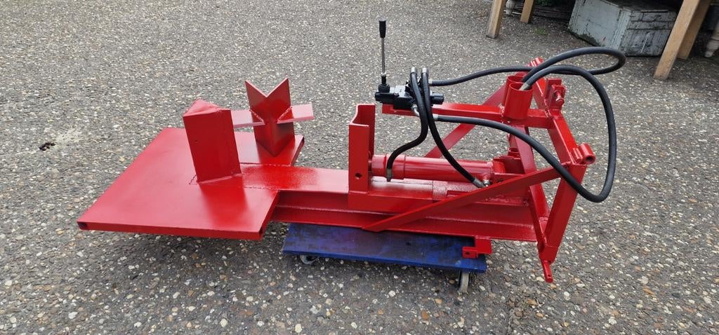 VERHUUR houtkloofmachine TE HUUR, Ophalen of Verzenden, Liggend