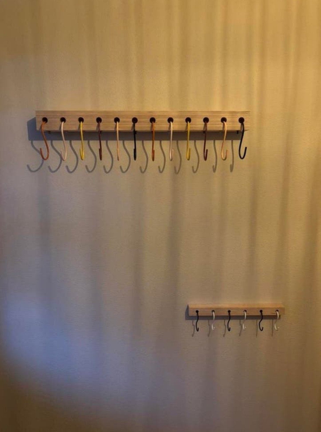 Kapstok Kees en Keesje van Deens, Huis en Inrichting, Woonaccessoires | Kapstokken, Gebruikt, Wandkapstok, Minder dan 100 cm, Hout