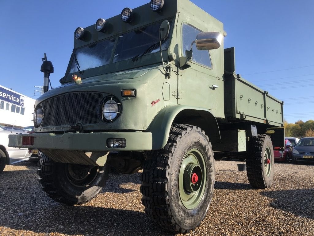 Mercedes-Benz Unimog 2.2 6 cylinder 4X4, met PTO VOORZIJDE, Auto's, Lederen bekleding, 0 cilinders, Gebruikt, Overige modellen