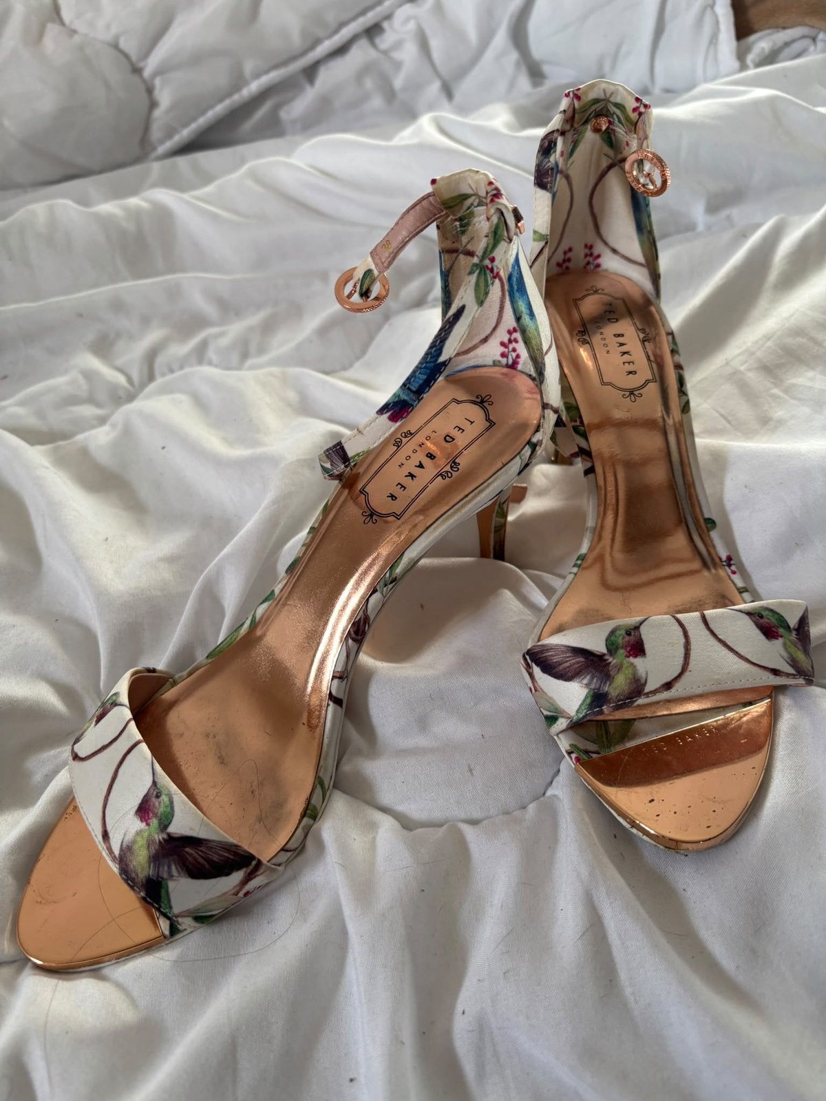 Ted Baker hakken, Overige kleuren, Ophalen of Verzenden, Zo goed als nieuw, Schoenen met hoge hakken