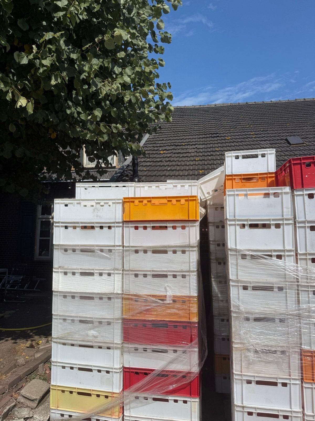Partij  stapelbare krat   kratten, euronorm , vleeskrat, Doe-het-zelf en Verbouw, Gebruikt, 40 tot 60 cm, 50 tot 75 cm, Ophalen of Verzenden