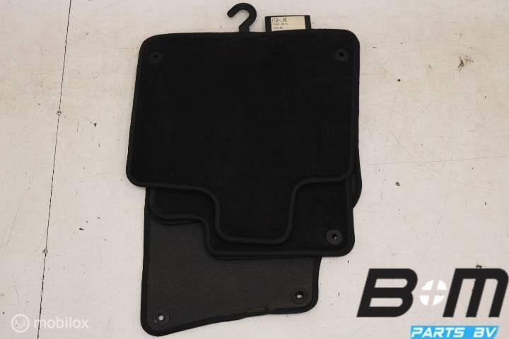 Set nieuwe vloermatten Audi Q7 4L, Gebruikt